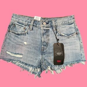 501 mid rise shorts LEVIS